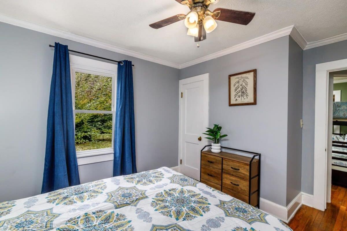 New River Gorge Cottage W Hot Tub, Fire Pit, Grill Oak Hill Dış mekan fotoğraf